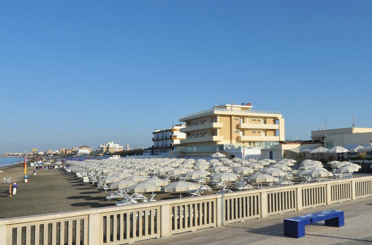 Hotel Miramare Latina Exterior photo